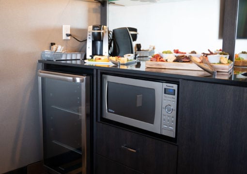 Platinum/Summit CEO Suites