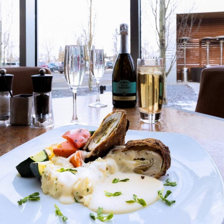 Celebrate Valentine’s Week at Hotel Blackfoot – Your Perfect Valentine’s Destination in Calgary