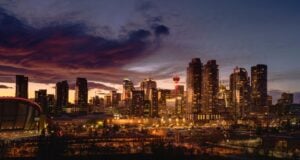 The Business Traveler's Playbook: How to Network and Unwind in Calgary After 5 PM