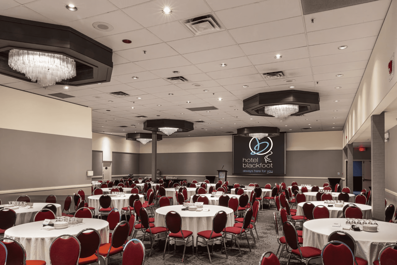 How to Choose a Calgary Corporate Meeting Venue That Keeps Your Team Productive